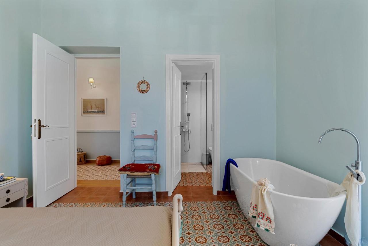 Villa Remedio Neon Khorion  Exteriér fotografie